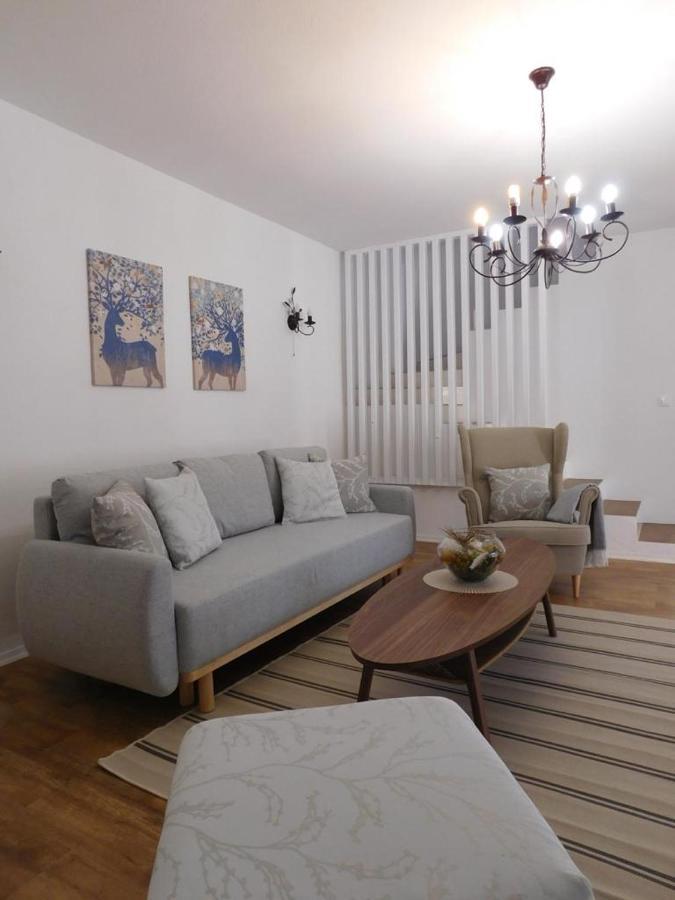 Lea Apartment Samobor Exterior photo