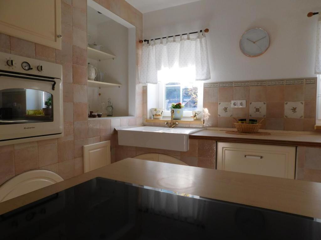 Lea Apartment Samobor Exterior photo